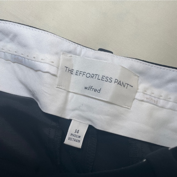 Aritzia- The Effortless Pant Crepette Black High Waisted Wide Leg Size 14 - Picture 8 of 9